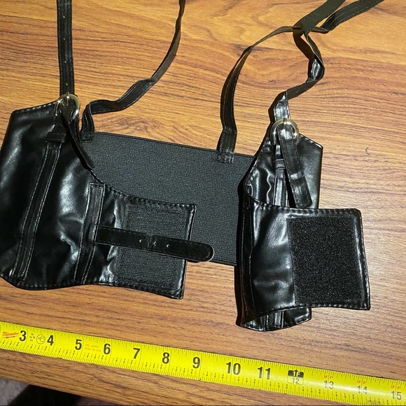 Shiny Buckled Corset Belt - Picture 3 of 4